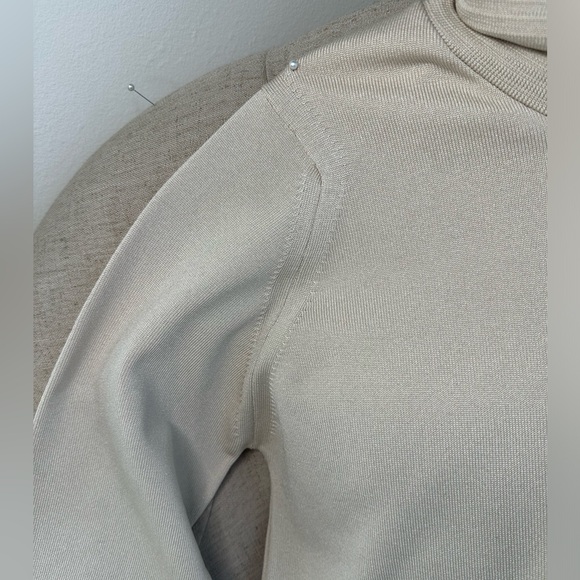 Vintage Givenchy Sport cream turtleneck sweater, size 40 - Picture 4 of 16